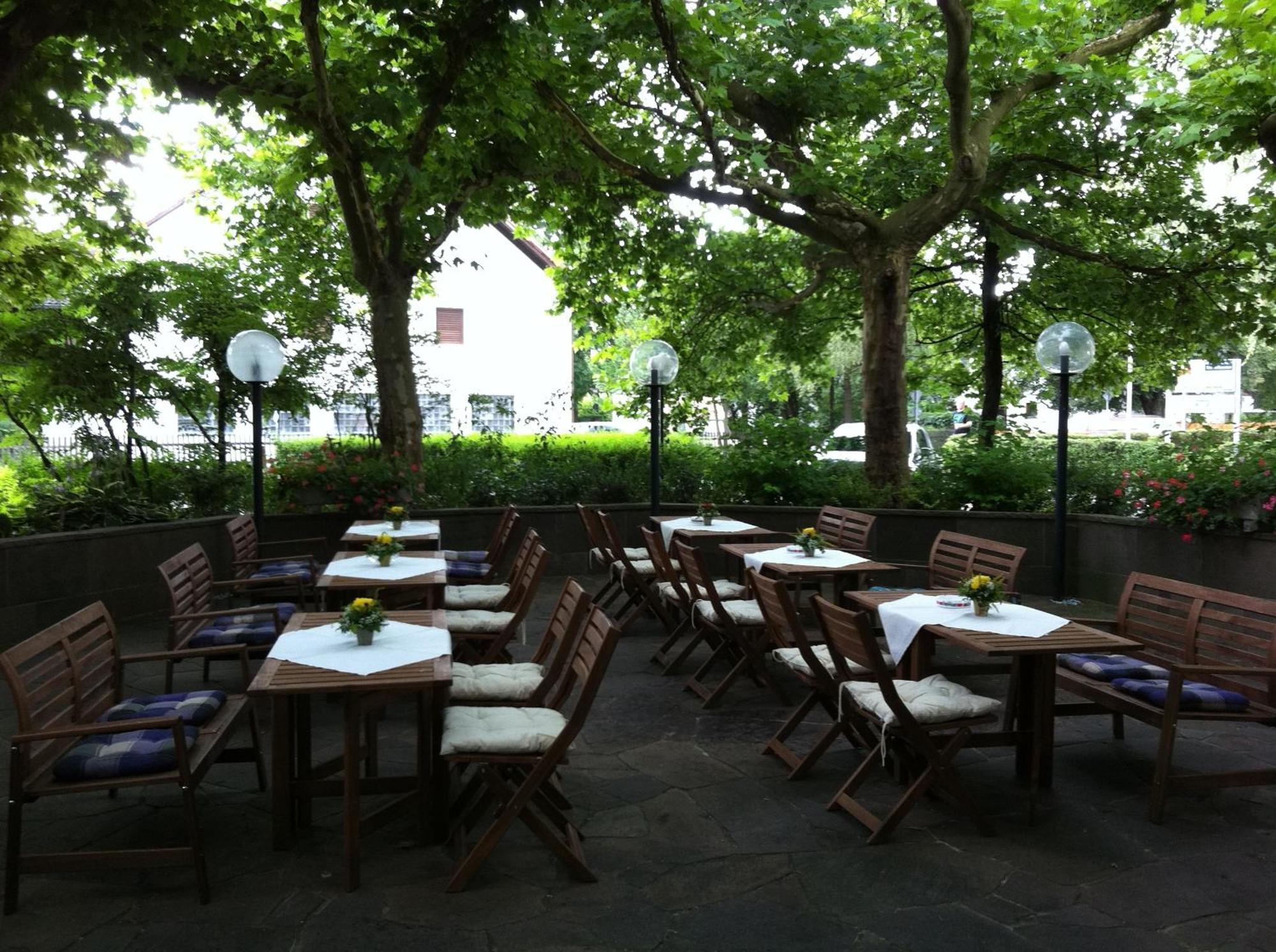 Stern Hotel Soller Ismaning Exteriör bild